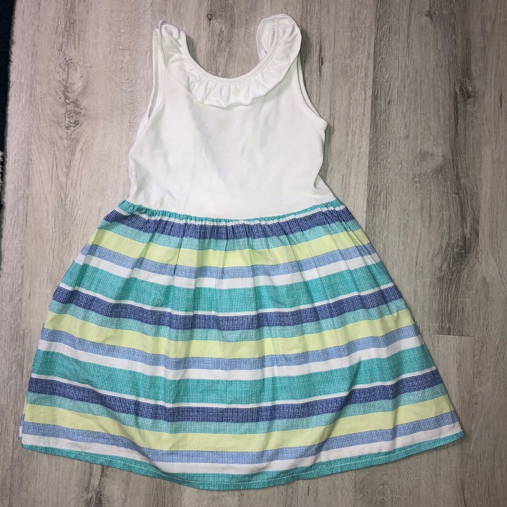 Sleeveless dress